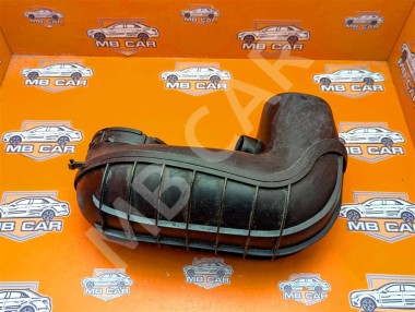 Патрубок воздушный MERCEDES-BENZ C-класс W204/S204 (2006 - 2011) — Разборка Мерседес