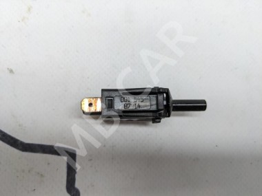 Выключатель стоп-сигнала MERCEDES-BENZ A-класс W168 (1997 - 2001) — Разборка Мерседес