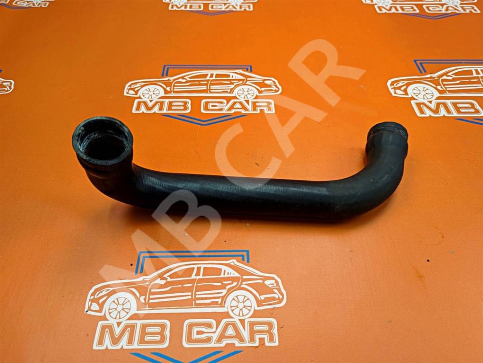 Патрубок радиатора MERCEDES-BENZ S-класс W140 (1991 - 1998) фото 1 — Разборка Мерседес