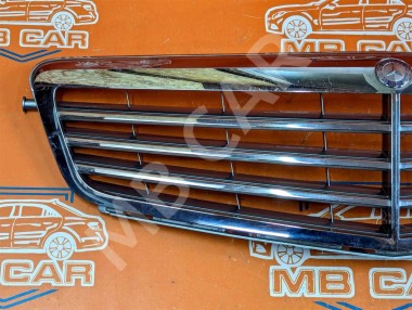 Решетка радиатора MERCEDES-BENZ C-класс W204/S204 (2006 - 2011) — Разборка Мерседес