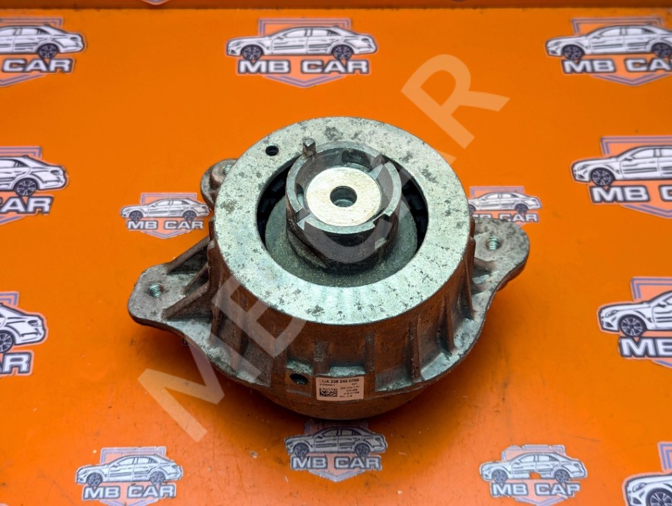 Опора двигателя MERCEDES-BENZ E-класс W213/S213/C238/A238 (2016 - 2021) фото 1 — Разборка Мерседес