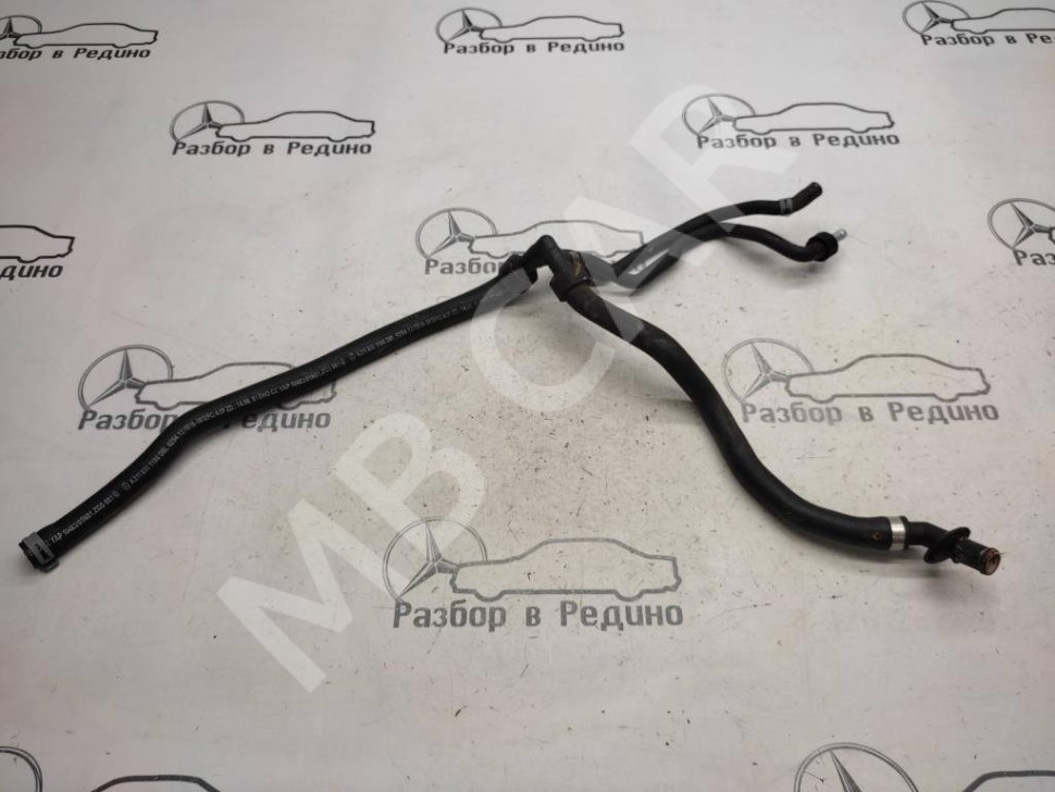 Патрубок ОЖ MERCEDES-BENZ CLS-класс C219 (2004 - 2008) фото 1 &mdash; Разборка Мерседес