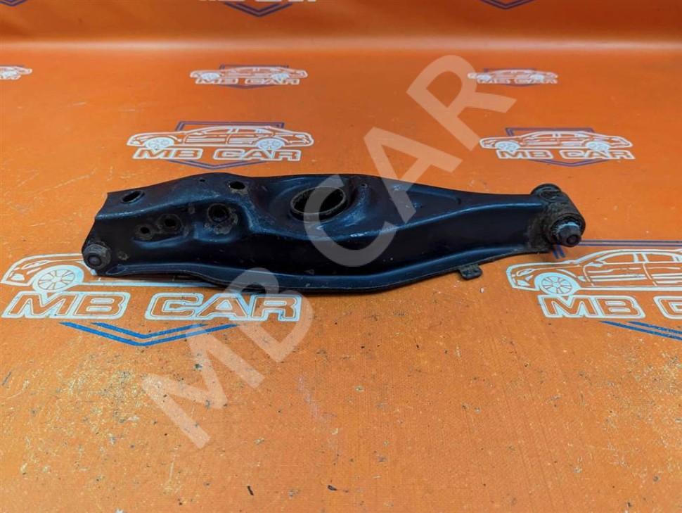 Рычаг задней стойки (лодка) MERCEDES-BENZ C-класс W203/S203/CL203 (2000 - 2004) фото 1 &mdash; Разборка Мерседес