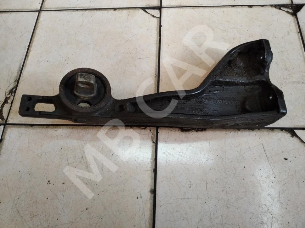 Кронштейн редуктора MERCEDES-BENZ Vito W639 (2003 - 2010) фото 1 — Разборка Мерседес