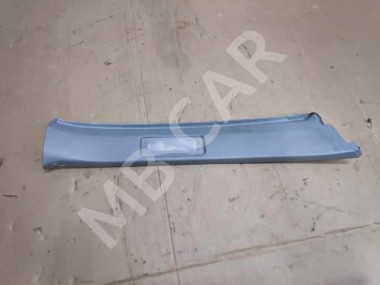 Накладка задней стойки MERCEDES-BENZ E-класс W124/S124/C124/A124 (1984 - 1997) — Разборка Мерседес