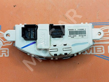 Реле моторчика печки MERCEDES-BENZ GL-класс X166 (2012 - 2016) — Разборка Мерседес