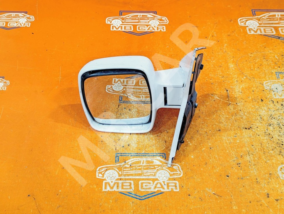 Зеркало левое MERCEDES-BENZ Vito W638 (1996 - 2003) фото 1 — Разборка Мерседес