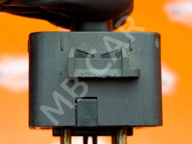 Кнопка регулировки зеркал MERCEDES-BENZ W124 W124/S124/C124/A124 (1984 - 1993) — Разборка Мерседес