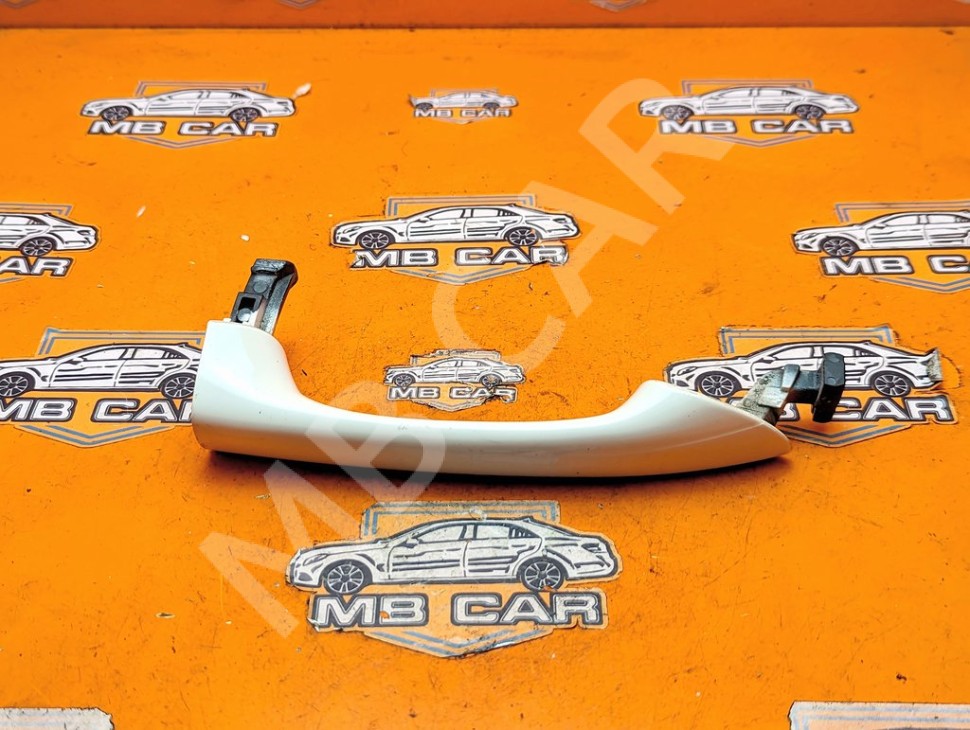 Ручка двери наружняя MERCEDES-BENZ A-класс W169 рестайлинг (2008 - 2012) фото 1 &mdash; Разборка Мерседес