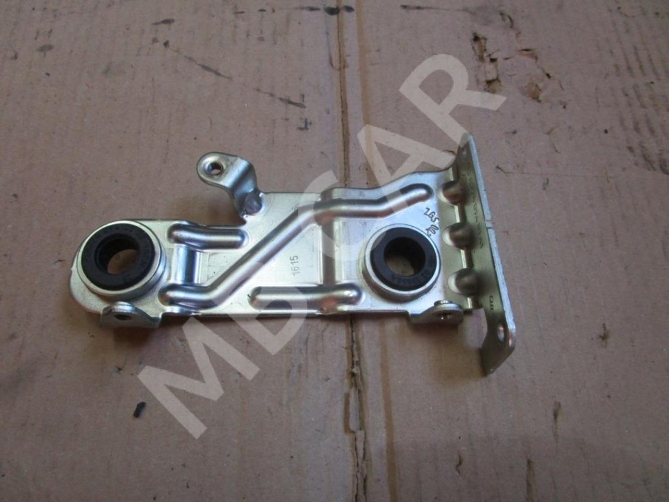 Кронштейн MERCEDES-BENZ C-класс W205/S205/C205/A205 (2014 - 2018) фото 1 — Разборка Мерседес