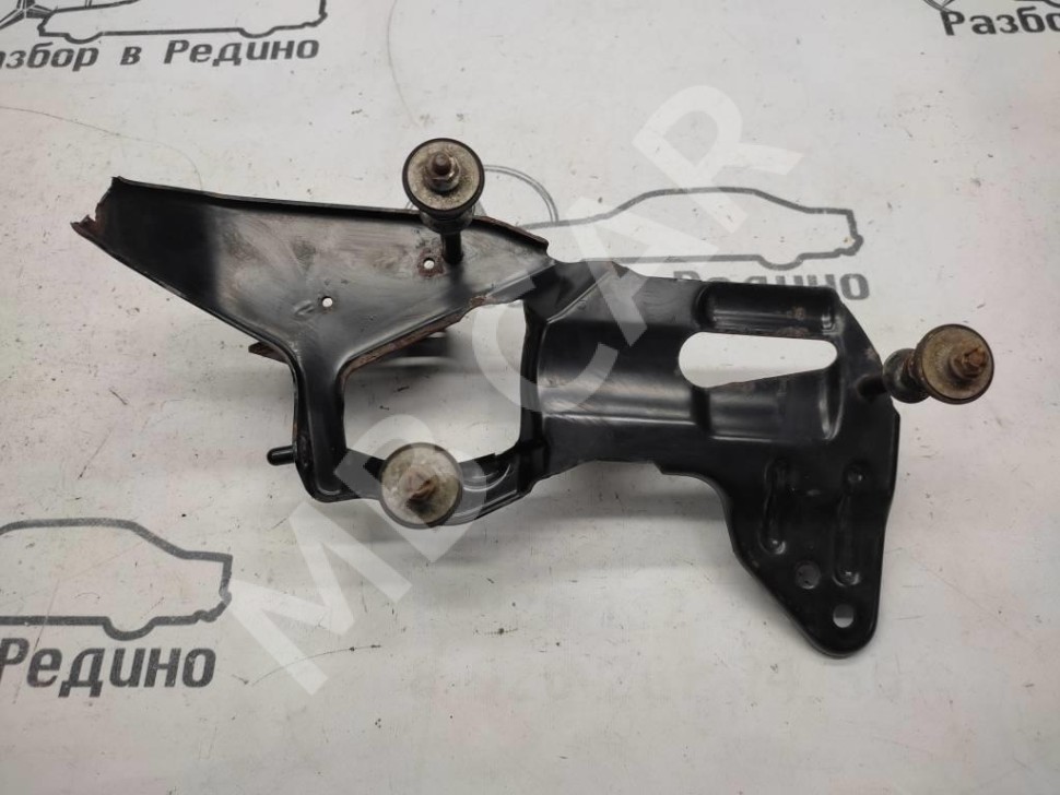 Кронштейн компрессора подвески MERCEDES-BENZ R-класс W251 (2005 - 2007) фото 1 &mdash; Разборка Мерседес