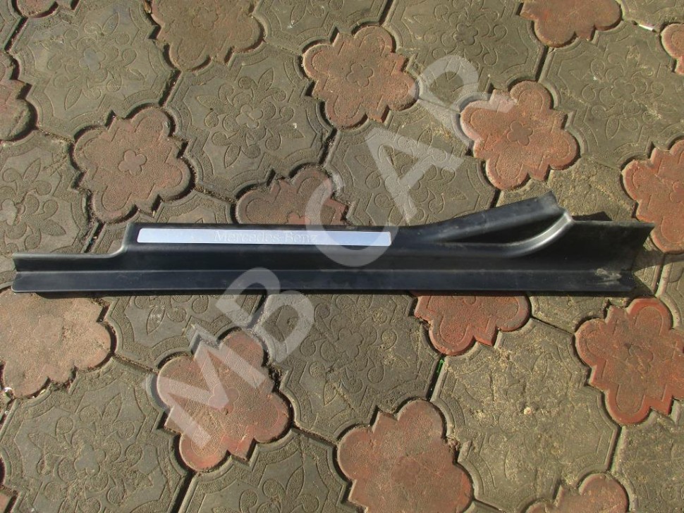 Накладка порога внутренняя MERCEDES-BENZ C-класс W203/S203/CL203 рестайлинг (2004 - 2008) фото 1 — Разборка Мерседес