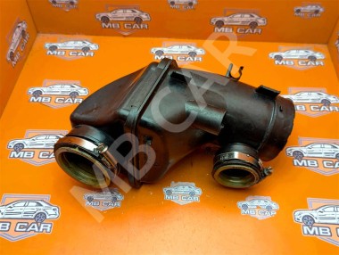 Патрубок воздушный MERCEDES-BENZ B-класс W246 (2011 - 2014) — Разборка Мерседес