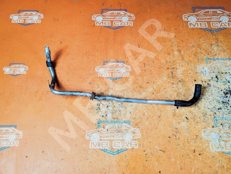 Трубка ОЖ MERCEDES-BENZ C-класс W205/S205/C205/A205 (2014 - 2018) фото 1 &mdash; Разборка Мерседес