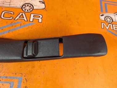 Накладка средней стойки MERCEDES-BENZ E-класс W124/S124/C124/A124 (1984 - 1997) E 300 CDI 3.0 AT (136 л.с.) &mdash; Разборка Мерседес