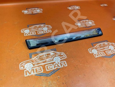 Накладка порога внутренняя MERCEDES-BENZ SL-класс R231 рестайлинг (2016 - 2020) — Разборка Мерседес