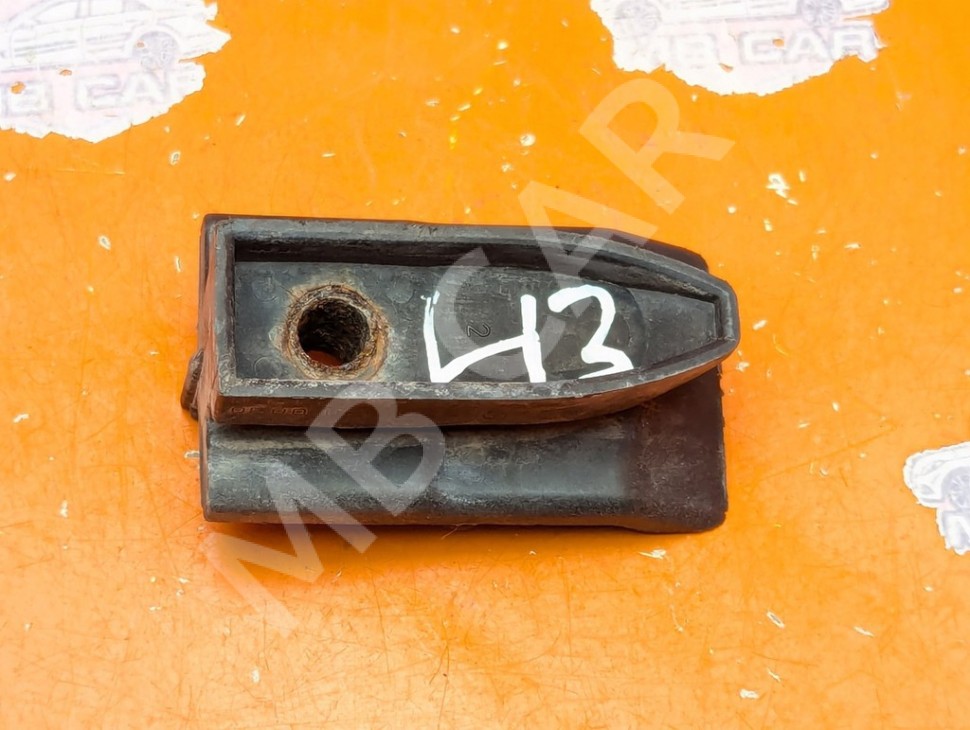 Кронштейн крепления бампера MERCEDES-BENZ S-класс W220 (1998 - 2005) фото 1 &mdash; Разборка Мерседес