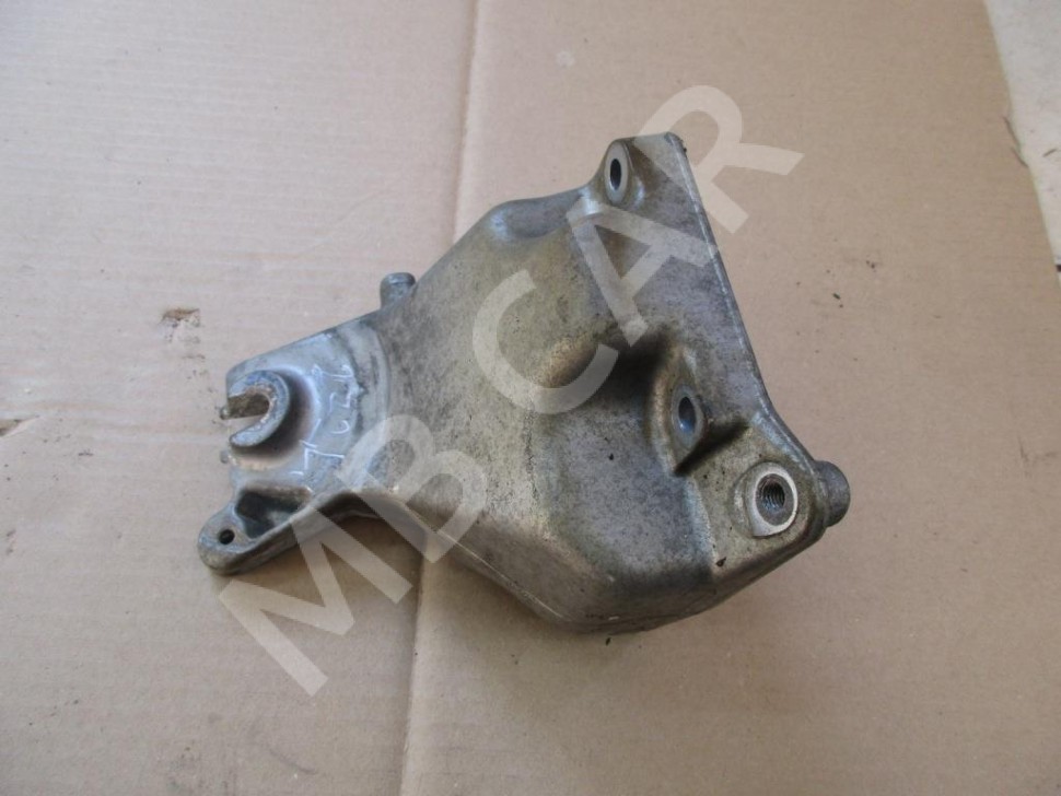 Лапа левая MERCEDES-BENZ C-класс W204/S204 (2006 - 2011) фото 1 — Разборка Мерседес