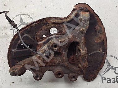 Кулак поворотный передний левый MERCEDES-BENZ C-класс W203/S203/CL203 (2000 - 2004) — Разборка Мерседес