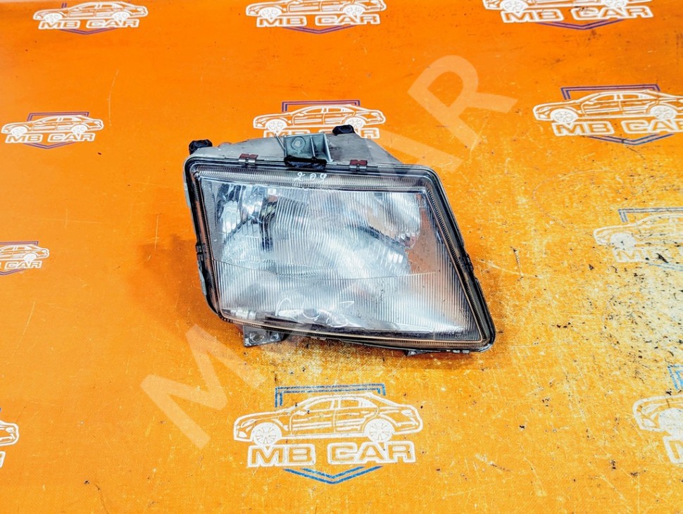 Фара правая MERCEDES-BENZ Vito W638 (1996 - 2003) фото 1 &mdash; Разборка Мерседес