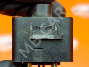 Кнопка регулировки зеркал MERCEDES-BENZ W124 W124/S124/C124/A124 (1984 - 1993) — Разборка Мерседес