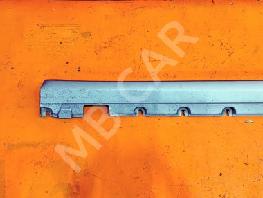 Порог пластиковый левый MERCEDES-BENZ GLK-класс X204 (2008 - 2012) — Разборка Мерседес