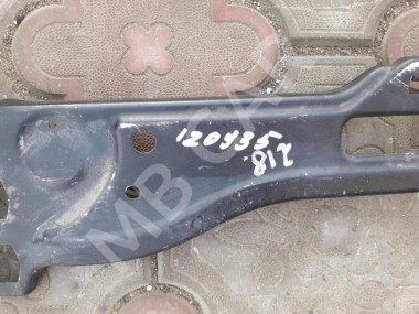 Панель телевизора верхняя MERCEDES-BENZ CLS-класс C218/X218 (2010 - 2014) — Разборка Мерседес