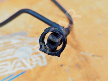 Трубка вентиляции расширительного бака MERCEDES-BENZ GLE-класс W166 (2015 - 2018) — Разборка Мерседес