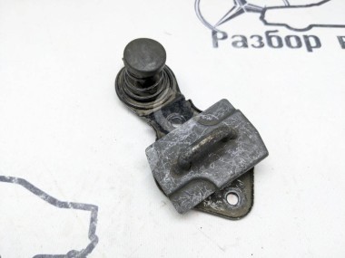 Ответная часть замка капота MERCEDES-BENZ E-класс W211/S211 (2002 - 2006) — Разборка Мерседес