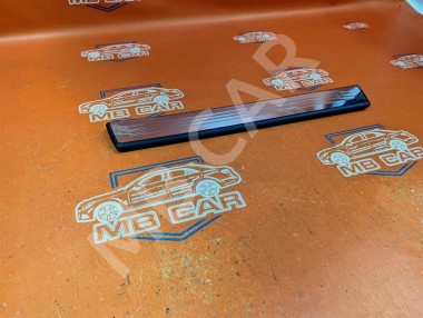 Накладка порога внутренняя MERCEDES-BENZ SL-класс R231 рестайлинг (2016 - 2020) — Разборка Мерседес