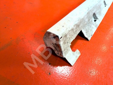 Порог пластиковый левый MERCEDES-BENZ M-класс W166 (2011 - 2015) &mdash; Разборка Мерседес