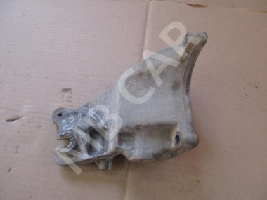 Лапа правая MERCEDES-BENZ C-класс W204/S204 (2006 - 2011) — Разборка Мерседес