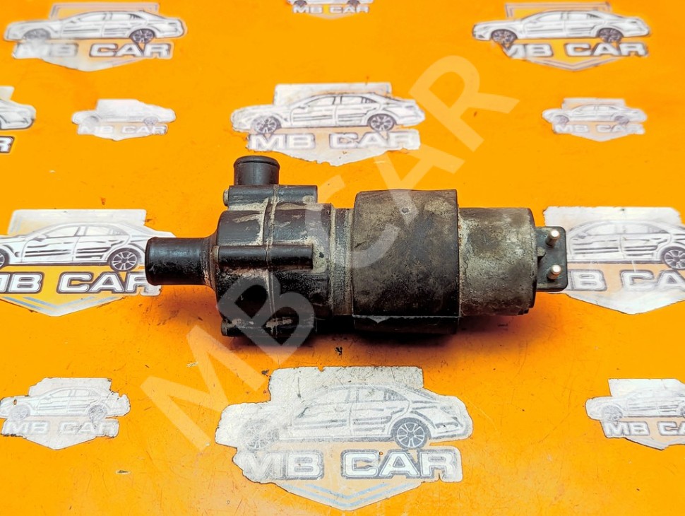 Насос циркуляционный MERCEDES-BENZ CLK-класс C208/A208 (1997 - 2000) фото 1 &mdash; Разборка Мерседес