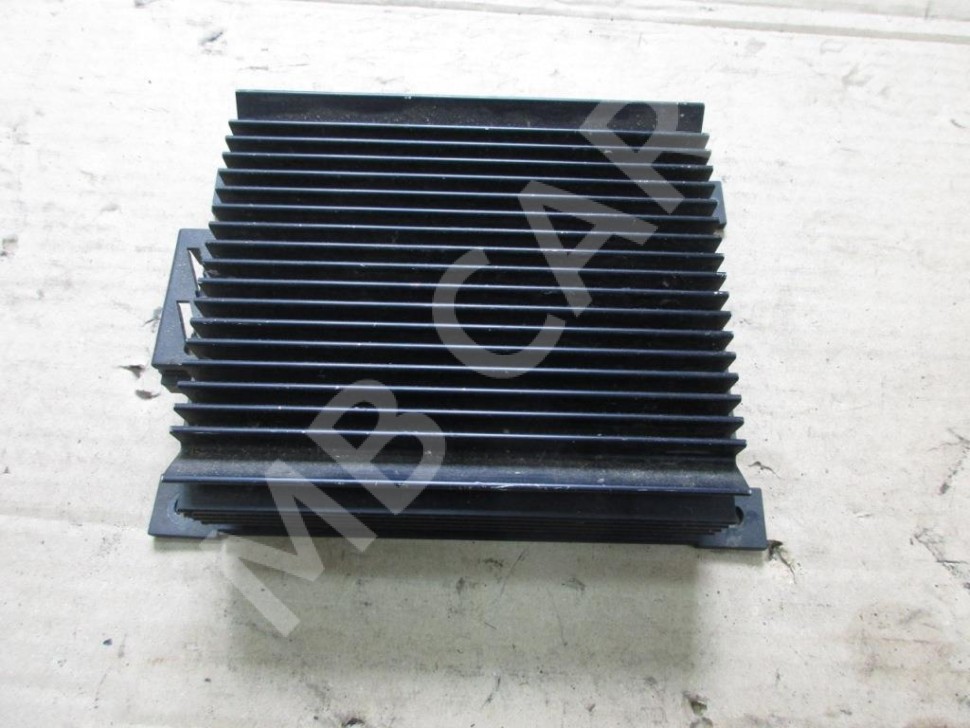 Усилитель звука MERCEDES-BENZ W124 W124/S124/C124/A124 (1984 - 1993) фото 1 — Разборка Мерседес
