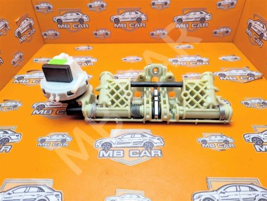 Механизм подголовника MERCEDES-BENZ S-класс W220 рестайлинг (2002 - 2005) — Разборка Мерседес