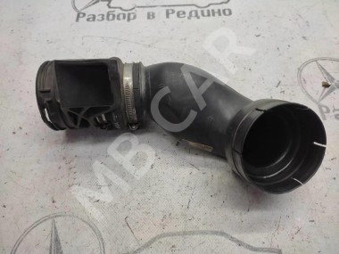Патрубок интеркулера MERCEDES-BENZ E-класс W211/S211 (2002 - 2006) — Разборка Мерседес