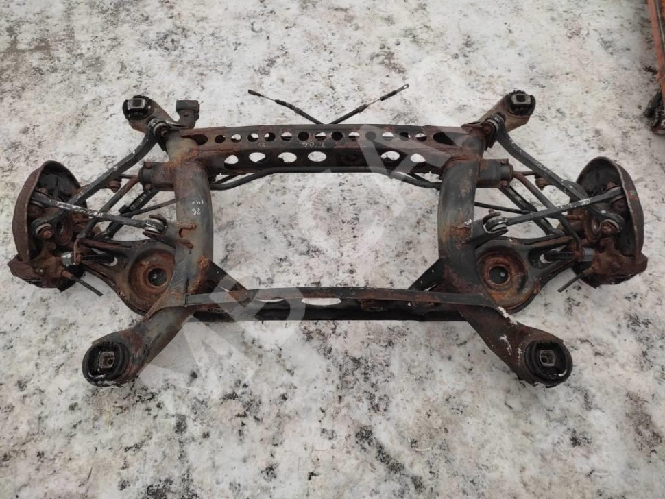 Подрамник задний MERCEDES-BENZ S-класс W140 (1991 - 1998) фото 1 — Разборка Мерседес