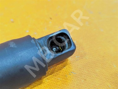 Амортизатор крышки багажника MERCEDES-BENZ GLE-класс Coupe C292 (2015 - 2019) — Разборка Мерседес