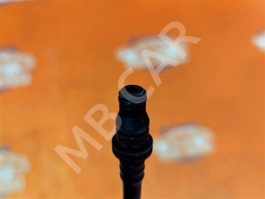 Трубка вентиляции расширительного бака MERCEDES-BENZ E-класс W211/S211 (2002 - 2006) — Разборка Мерседес