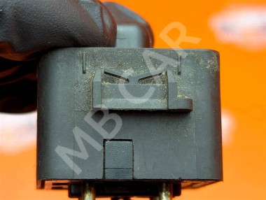 Кнопка регулировки зеркал MERCEDES-BENZ W124 W124/S124/C124/A124 (1984 - 1993) — Разборка Мерседес