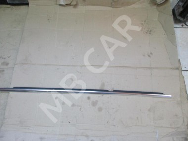 Молдинг стекла двери MERCEDES-BENZ E-класс W212/S212/C207/A207 (2009 - 2013) — Разборка Мерседес