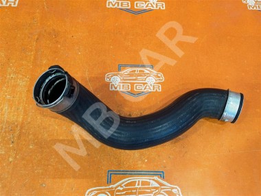 Патрубок интеркулера MERCEDES-BENZ E-класс W212/S212/C207/A207 (2009 - 2013) — Разборка Мерседес