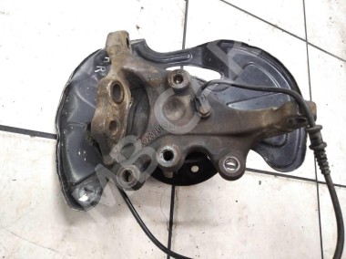 Кулак поворотный передний правый MERCEDES-BENZ C-класс W203/S203/CL203 (2000 - 2004) — Разборка Мерседес