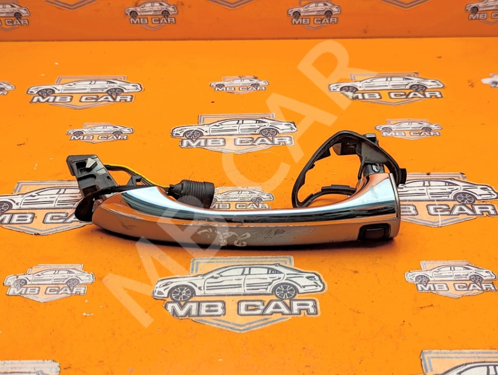 Ручка двери наружняя MERCEDES-BENZ S-класс W220 (1998 - 2005) фото 1 &mdash; Разборка Мерседес