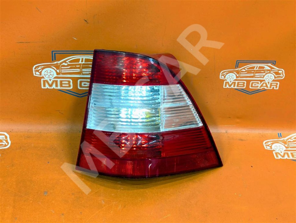 Фонарь задний правый MERCEDES-BENZ M-класс W163 рестайлинг (2001 - 2005) фото 1 &mdash; Разборка Мерседес