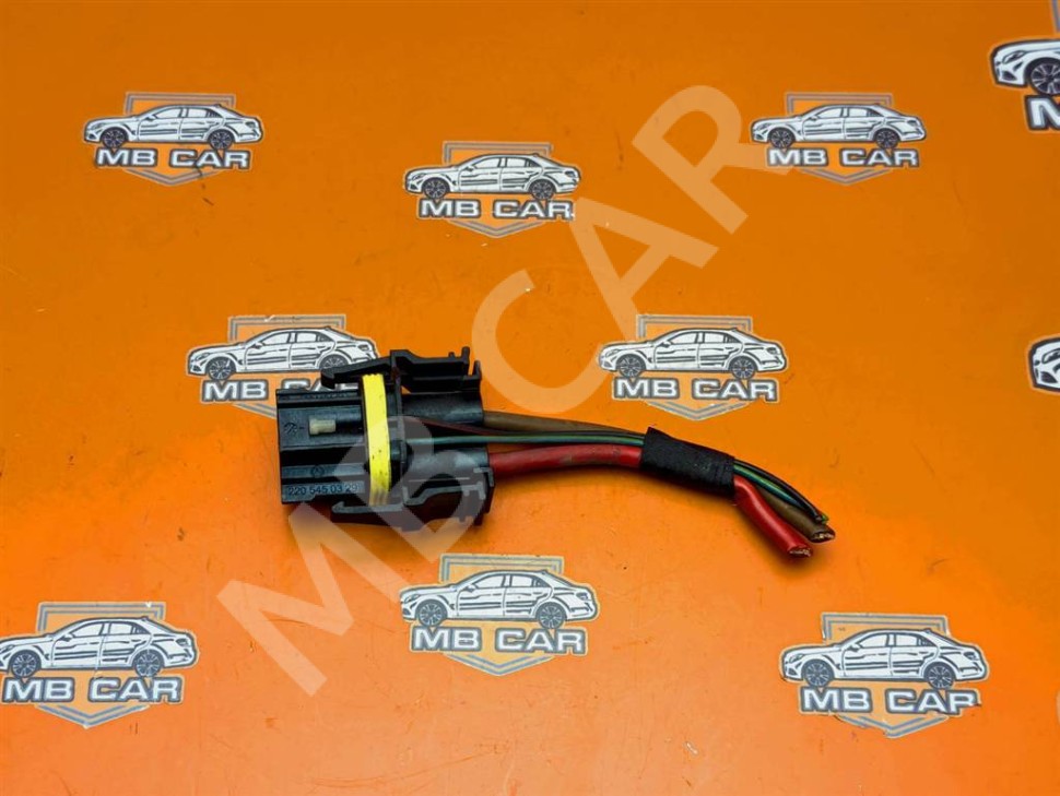 Разъем MERCEDES-BENZ CLK-класс C209/A209 (2002 - 2005) фото 1 — Разборка Мерседес