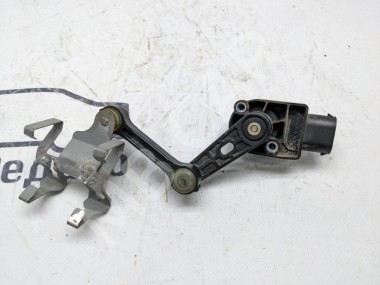 Датчик уровня пола MERCEDES-BENZ C-класс W205/S205/C205/A205 (2014 - 2018) — Разборка Мерседес