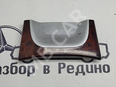 Накладка подлокотника MERCEDES-BENZ R-класс W251 (2005 - 2007) — Разборка Мерседес