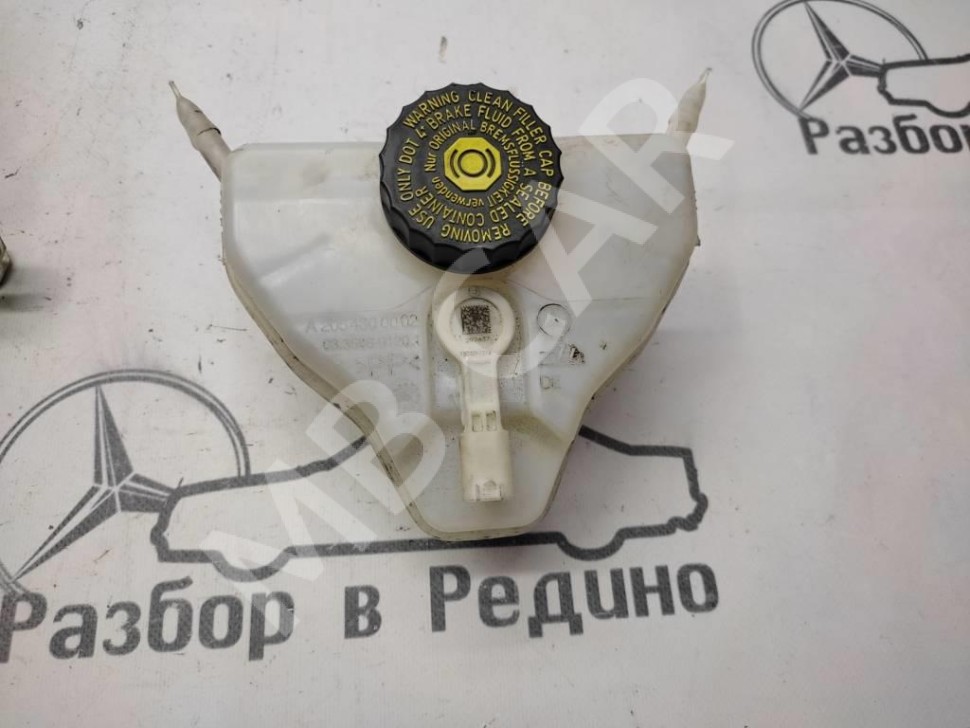 Бачок тормозной жидкости MERCEDES-BENZ C-класс W205/S205/C205/A205 рестайлинг (2018 - 2023) фото 1 — Разборка Мерседес