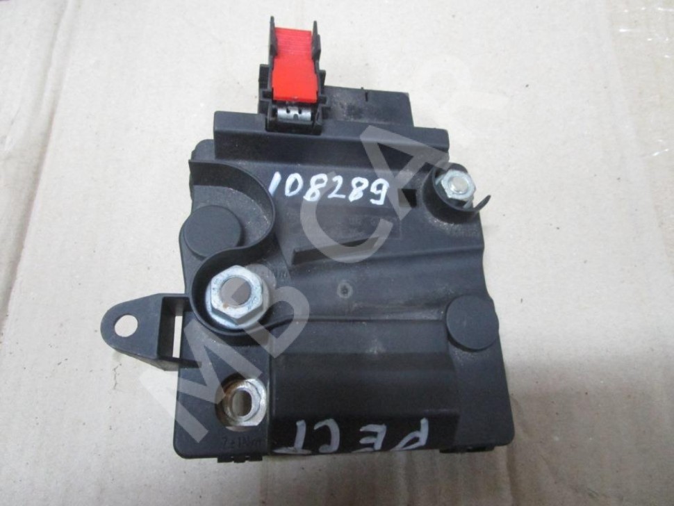 Блок предохранителей MERCEDES-BENZ S-класс W220 (1998 - 2005) фото 1 — Разборка Мерседес